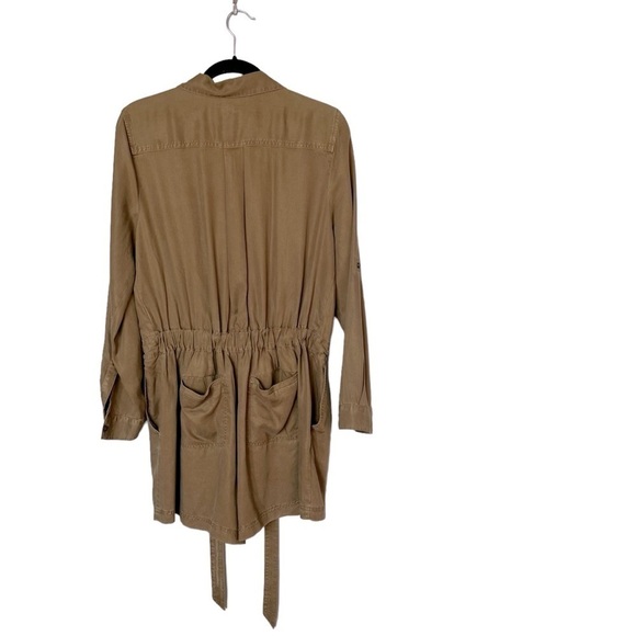 Banana Republic Utility Romper Long Sleeved in Olive Green Size 10 - Picture 3 of 16